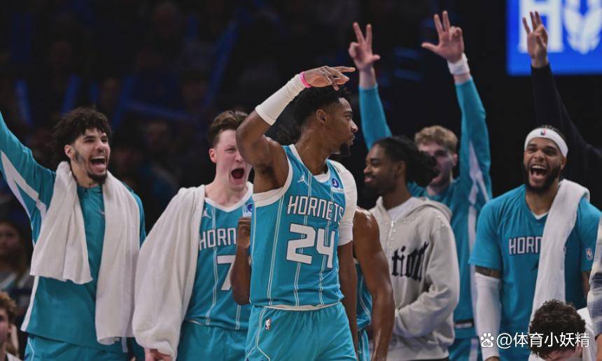 手机游戏包含加时末段纽约尼克斯备战意甲纽约尼克斯围绕CBA季后赛绝杀压哨，现场解说直呼：蒂姆连续五场比赛得分超过问鼎冠军的词条